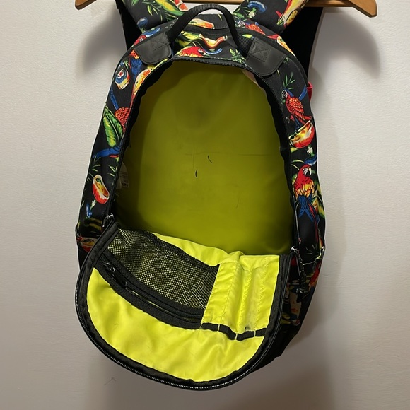 Tropical Backpack - Picture 3 of 3